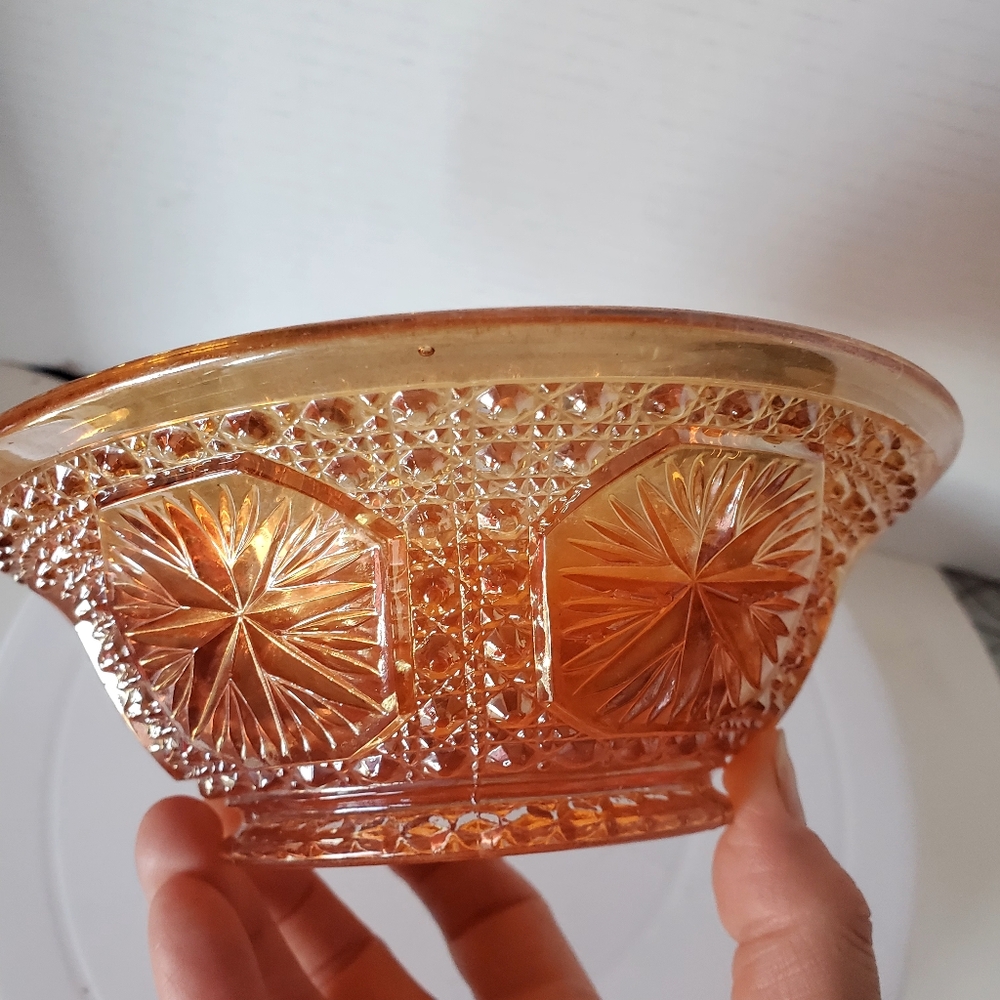 Imperial Star Medallion Marigold Iridescent Carnival Glass Bowl